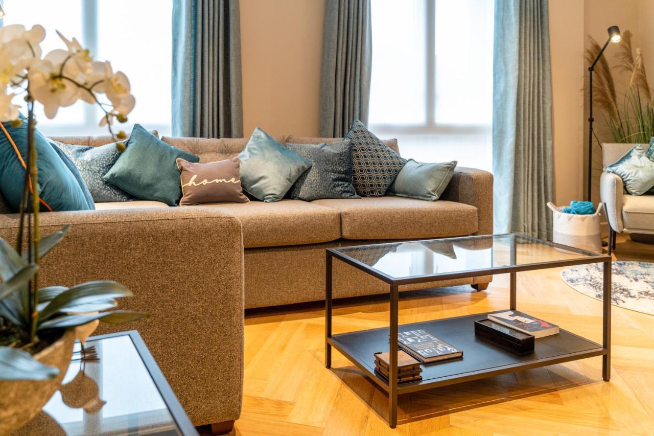 Apartamento Entire 2 Bed - Free Parking - No. 35 - The Cosy Collection Ltd